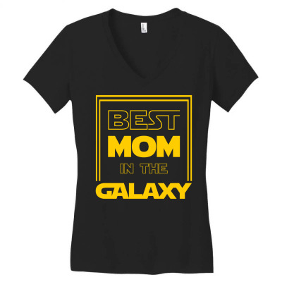 Best Mom In The Galaxy Women's V-neck T-shirt Designed By Zeynepu