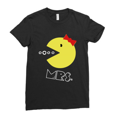 Mrs Pacman Ladies Fitted T-shirt Designed By Sengul