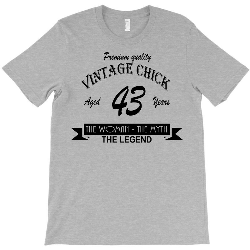 Wintage Chick 43 T-shirt | Artistshot