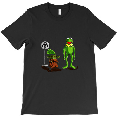 Baby Yoda And Friends T-shirt Designed By Davian