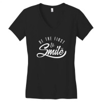 Smile Women's V-neck T-shirt | Artistshot