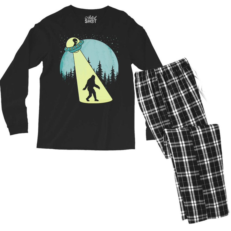 Bigfoot T Shirtbigfoot Ufo Abduction Full Moon T Shirt Men's Long Sleeve Pajama Set | Artistshot