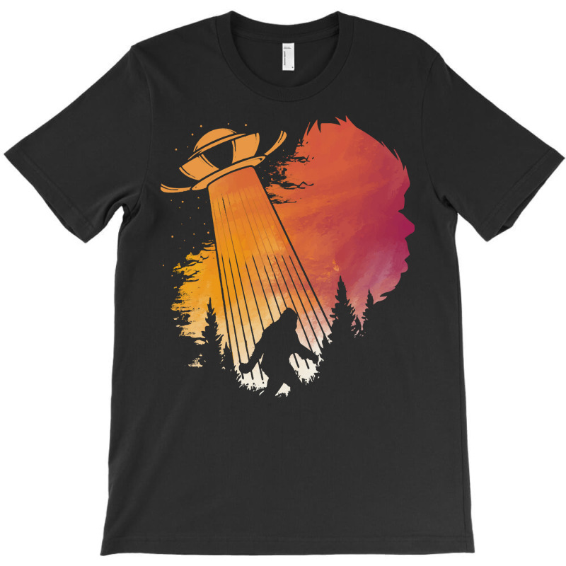 Bigfoot T Shirtbigfoot Ufo Abduction Silhouette T Shirt T-shirt | Artistshot