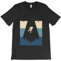 Bigfoot T Shirtbigfoot Ufo Abduction T Shirt T-shirt | Artistshot