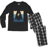 Bigfoot T Shirtbigfoot Ufo Abduction T Shirt Men's Long Sleeve Pajama Set | Artistshot