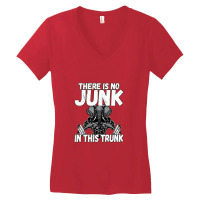 There Is No Junk In This Trunk Strong Elephant Gym Women's V-neck T-shirt | Artistshot