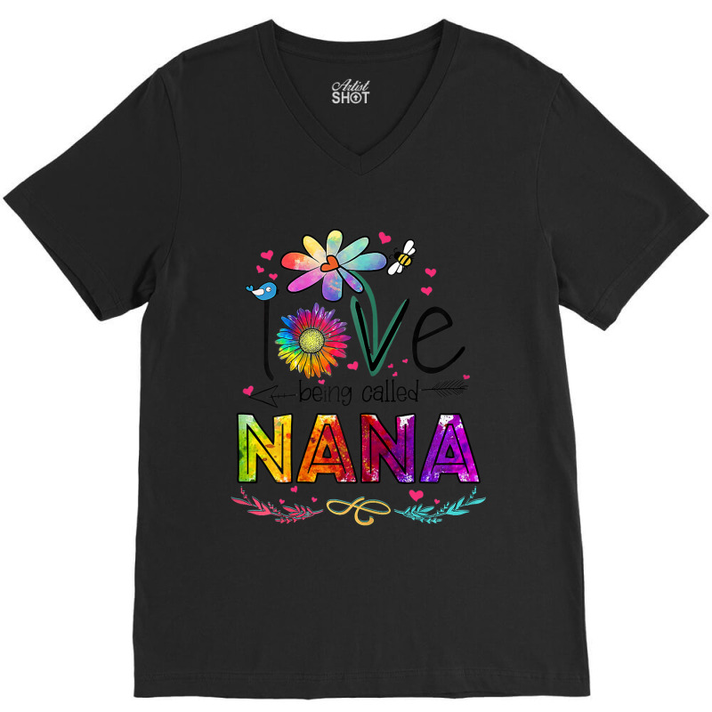 Womens I Love Being Called Nana Daisy Flower Cute Mother's Day V-neck Tee | Artistshot