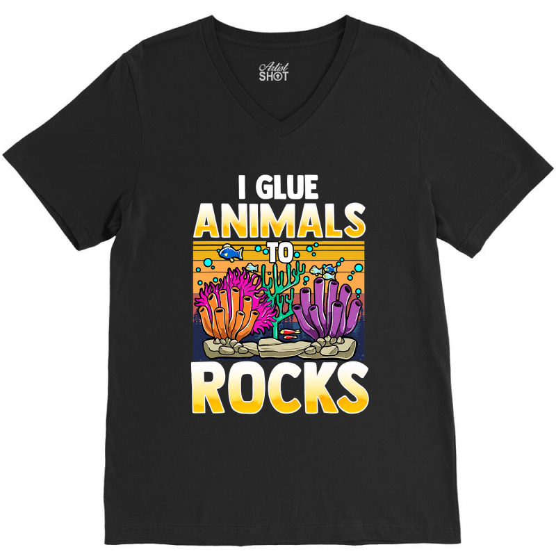 Retro Saltwater Aquarium Fish Tank I Glue Animals To Rocks 289 V-Neck Tee by pester | Artistshot