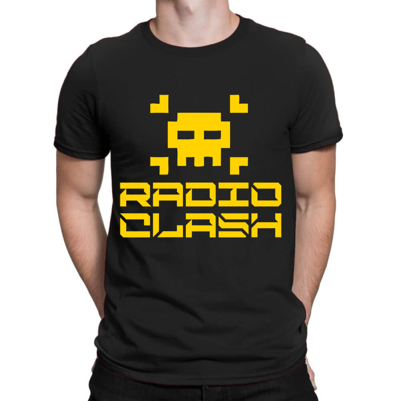 Radio Clash T-shirt | Artistshot