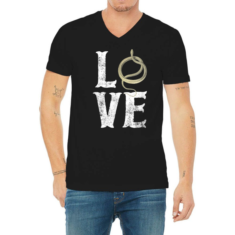 Love Snake New Tee Shirt Reptile Fan Herpetology Teacher V-neck Tee | Artistshot