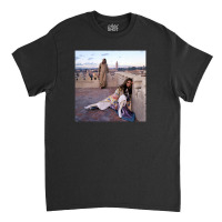 Paul Getty Jr And Talitha Getty On A Terrace Classic T-shirt | Artistshot