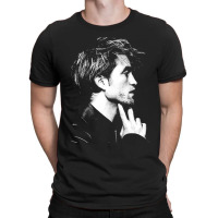 Art Character Bill Skarsgard Gift Men T-shirt | Artistshot