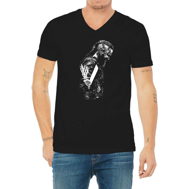 King Ragnar Lothbrok, King Ragnar Lothbrok Vintage, King Ragnar Lothbr V-neck Tee | Artistshot