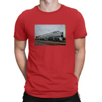 Executive E8 Unit 101 At Kentucky T-shirt | Artistshot