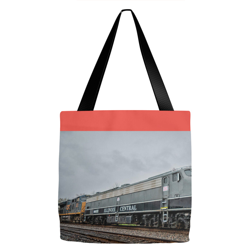 Executive E8 Unit 101 At Kentucky Tote Bags | Artistshot