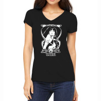 Vampirella, Vampirella Vintage, Vampirella Art, Vampirella Painting, V Women's V-neck T-shirt | Artistshot