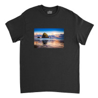 Haystack Rock Niels Nielsen Classic T-shirt | Artistshot