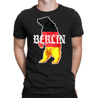 Berlin Bear Painted In The German Flag Vintage Typography T-shirt | Artistshot