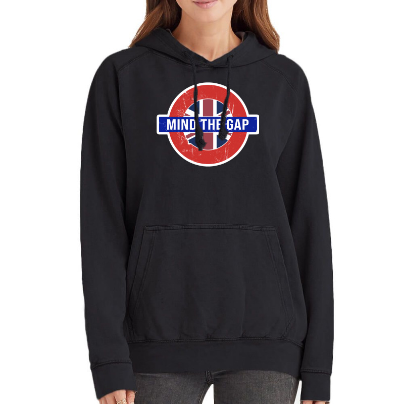 Mind The Gap   Great London Vacation Tourist  Travel Gift Sweatshirt Vintage Hoodie | Artistshot