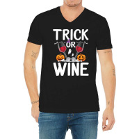 Trick Or Wine Ghost Halloween T  Shirt Trick Or Wine Ghost T Shirt Fun V-neck Tee | Artistshot