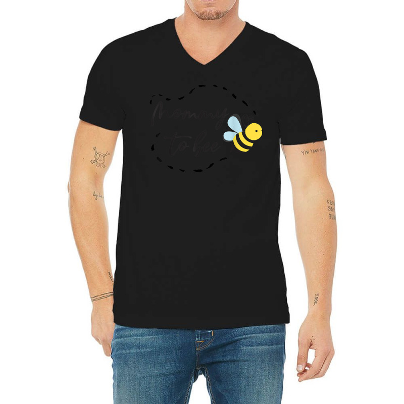 Mommy To Bee Cute Bee V-neck Tee | Artistshot