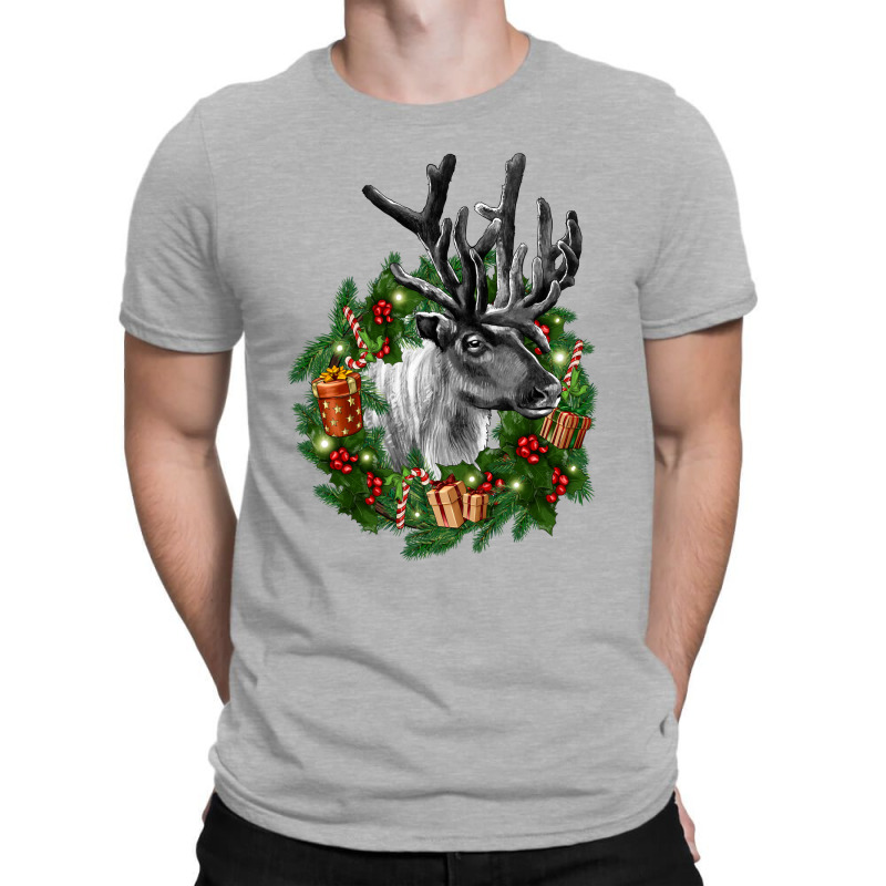 Reindeer With Christmas Wreath T-shirt | Artistshot