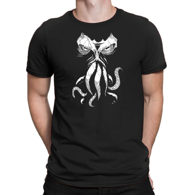 Cthulhu Wakes T-shirt | Artistshot