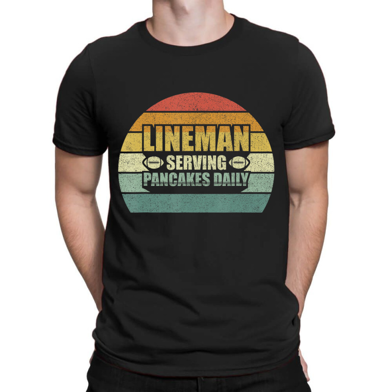 Retro Football Lineman Serving Pancakes Daily Vintage T-shirt | Artistshot