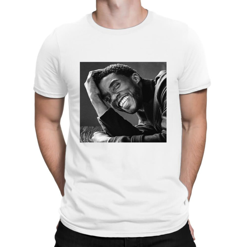 The Smile Chadwick Black Boseman Chadwick Boseman T-Shirt by gemuruhe | Artistshot