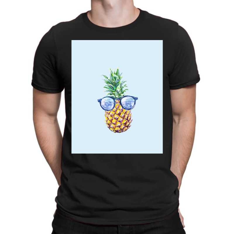 Pineapple At Sea, Pineapple In Glasses Graphic T-shirt | Artistshot