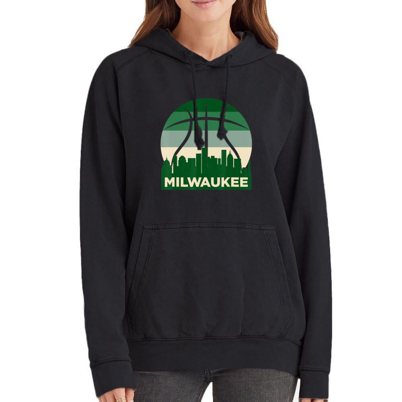 Milwaukee Basketball 2022 B-ball City Retro Vintage Vintage Hoodie | Artistshot