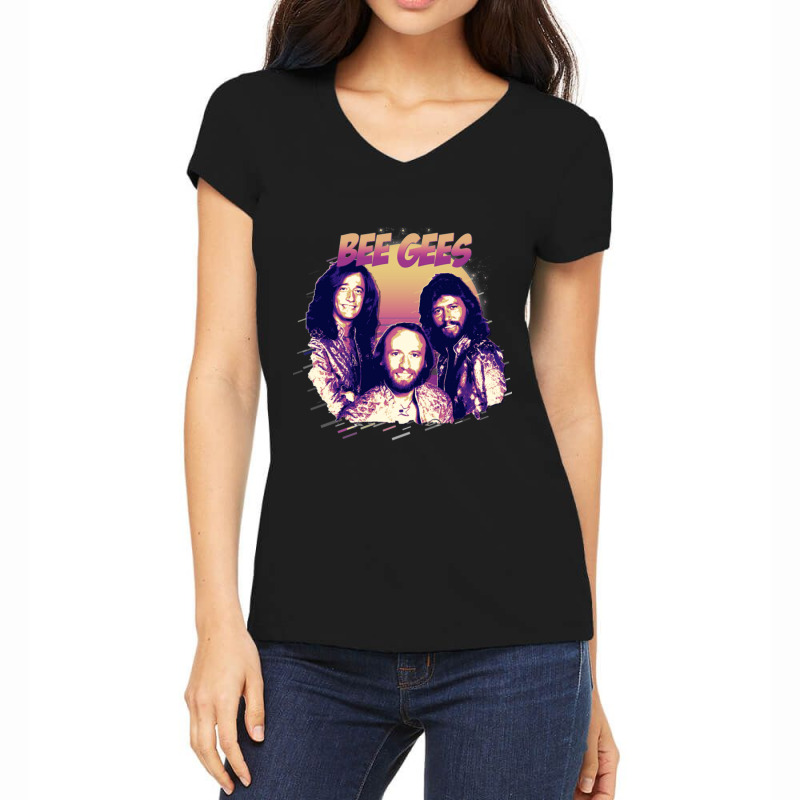 Beegeesbighead Women's V-Neck T-Shirt by RAELYNNELILLARD | Artistshot