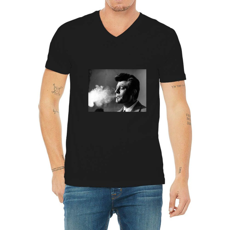 Marcello Mastroianni Gift V-neck Tee | Artistshot