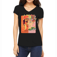 Heredisommar Women's V-neck T-shirt | Artistshot