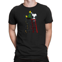 Snopy Christmas Ladies Fitted T-shirt | Artistshot