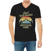 Vintage Great Smoky Mountains National Park Mountain T V-neck Tee | Artistshot