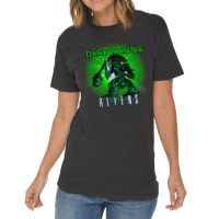 Dark Mantis Alien Vintage T-shirt | Artistshot