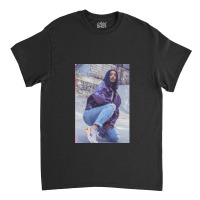 Candid Squat Style Classic T-shirt | Artistshot