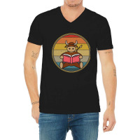 Bull Reading Vintage Distressed V-neck Tee | Artistshot