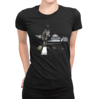 Cat Cat In Stormy Weather. Ladies Fitted T-shirt | Artistshot