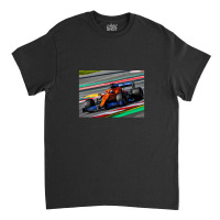 Daniel Ricciardo Racing His 2021 F1 Car Classic T-shirt | Artistshot