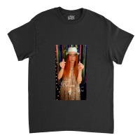 Singapore Famous Singer - Bee Bee Classic T-shirt | Artistshot