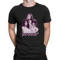 Viviz Y2k Inspired Design (pink) T-shirt | Artistshot