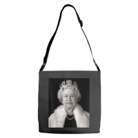 La Reine Elizabeth Ii  (2) Adjustable Strap Totes | Artistshot