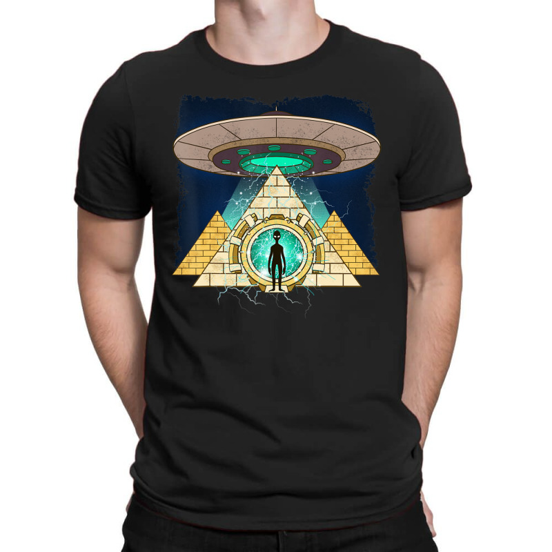 Ancient Astronaut Egyptian Pyramid Alien Conspiracy Theory T-Shirt by doboc | Artistshot