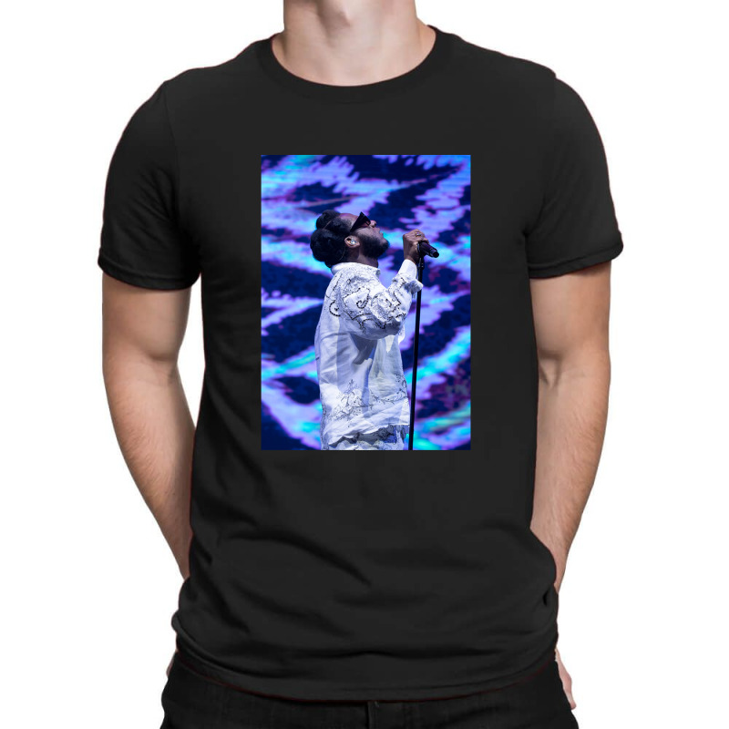 Leon Bridges Concert Toronto T-shirt | Artistshot