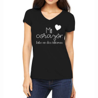 Mi Corazon Late En Dos Idiomas Bilingual Women's V-neck T-shirt | Artistshot