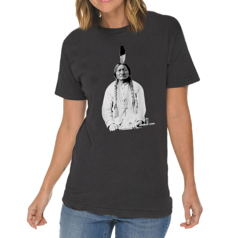 Sitting Bull Native American Indian Chief Lakota Sioux Gift Vintage T-shirt | Artistshot