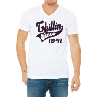 Womens Chillin Since 1941, Retro Style Born In 1941 Birthday T Shirt V-neck Tee | Artistshot