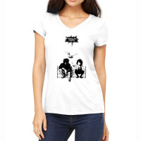 Feeding The Pigeons  (black) Women's V-neck T-shirt | Artistshot